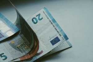 salario mínimo en Irlanda 2021